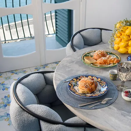 Casa Gradoni Anema E Core - De Vivo Realty *